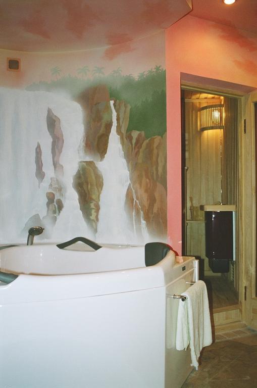 Motel Acapulco Yerevan Exterior photo