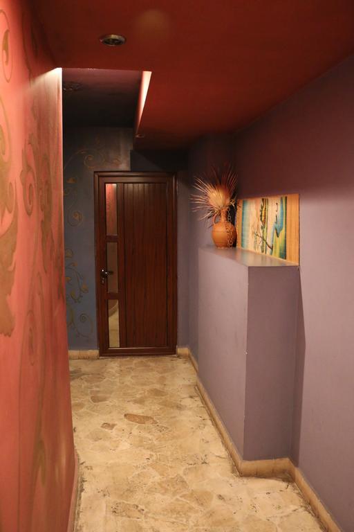 Motel Acapulco Yerevan Exterior photo